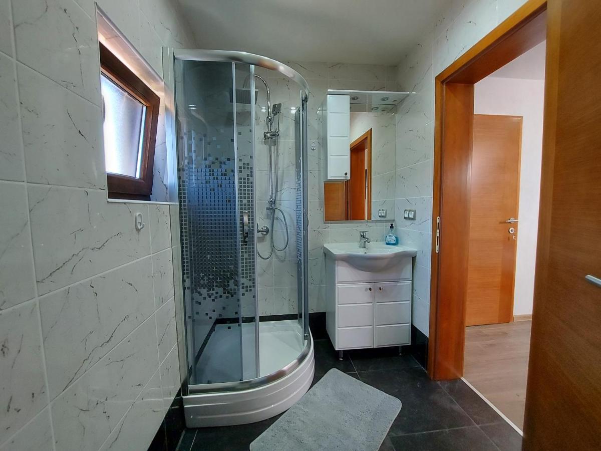 Отель House Boketto Кореница Экстерьер фото